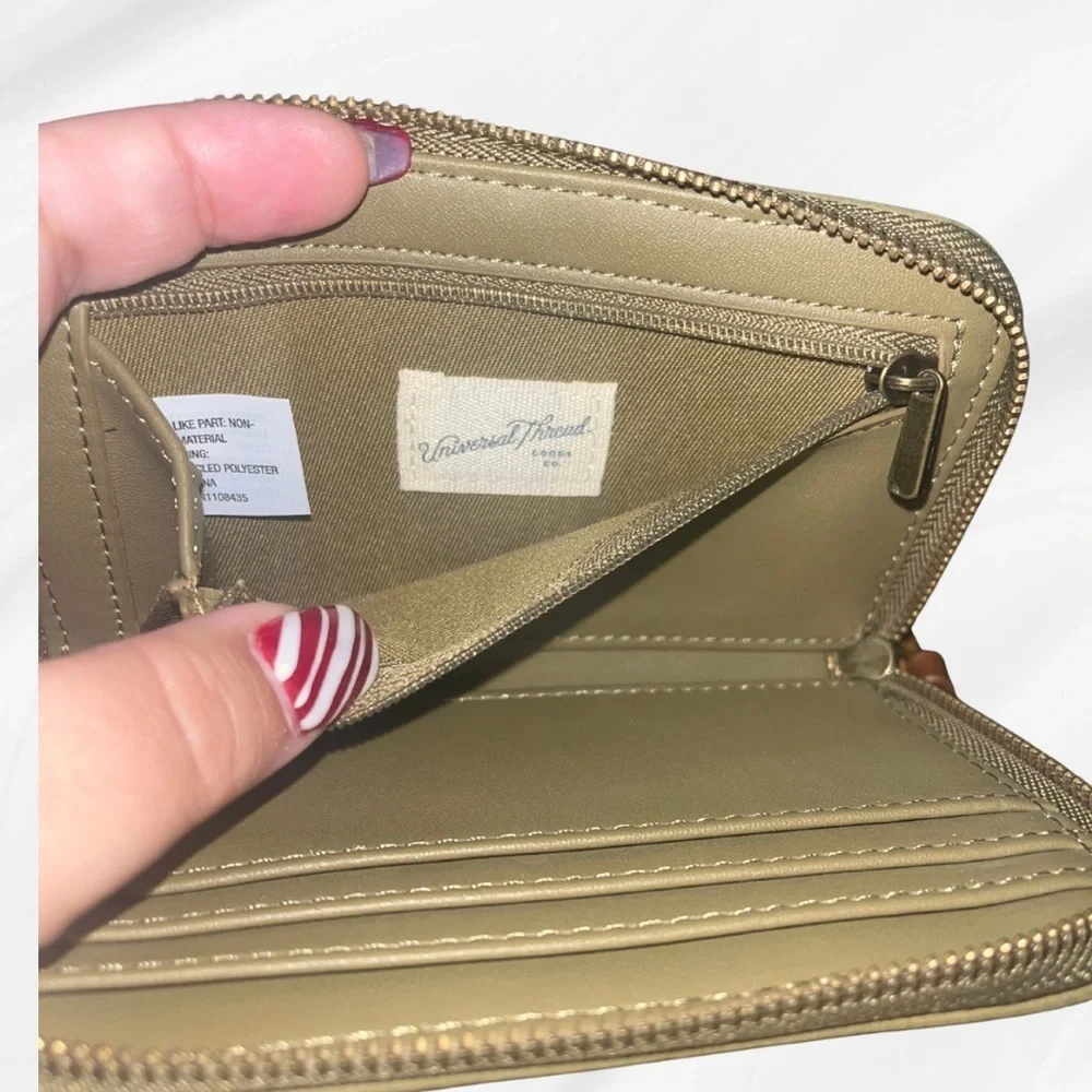 NWOT! Universal Thread Olive Green Zip-Around Wallet - Picture 7 of 8